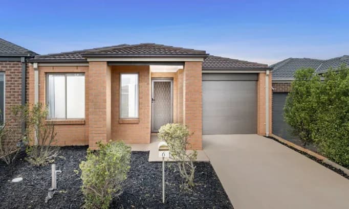 House in Tarneit