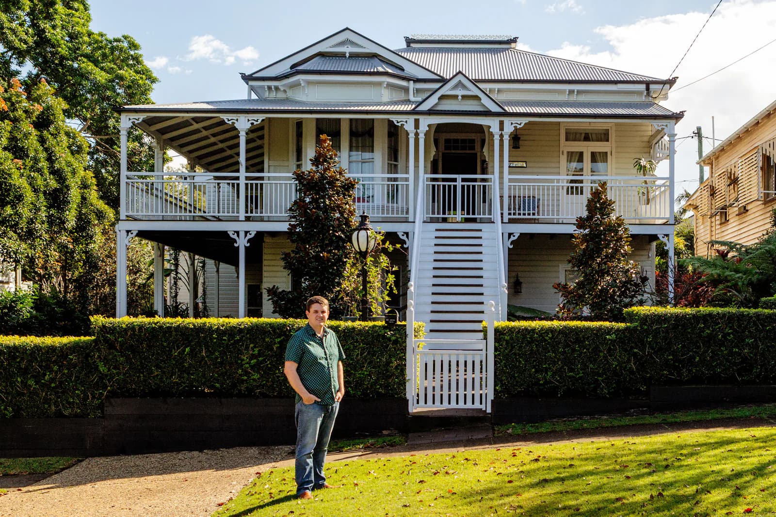 Why a Buyer’s Agent on the Ground Each Week Will Outdo AI: The Real World Reality Check