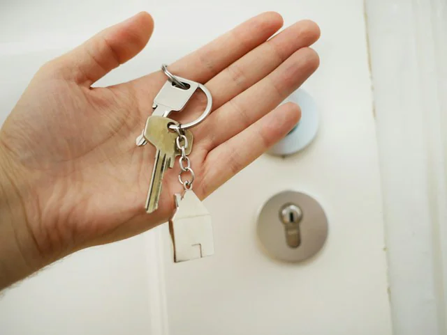 How to choose a mortgage broker when building a property portfolio